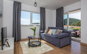 Apartment Navis